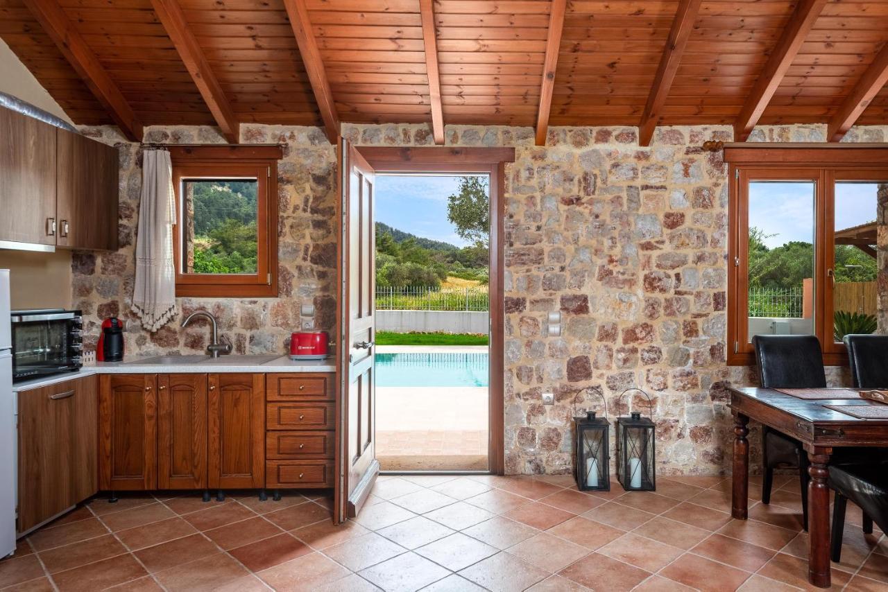 Vila Filerolia Stone House Pastida Exteriér fotografie